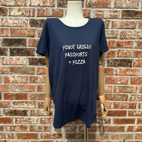 Pinot Grigio Passports & Pizza HUE navy blue T shirt / L / Excellent condition - Picture 7 of 11